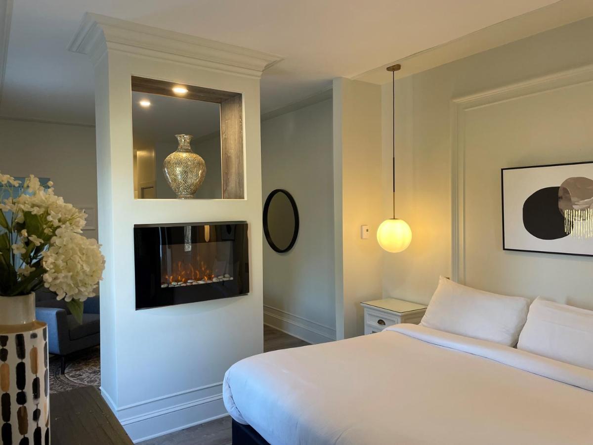Auberge Nuits De St-Georges Bromont Luaran gambar