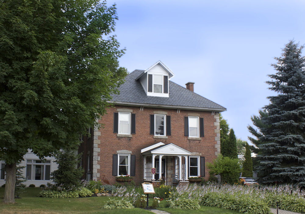 Auberge Nuits De St-Georges Bromont Luaran gambar