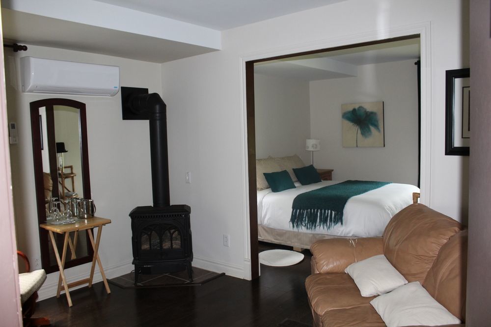 Auberge Nuits De St-Georges Bromont Luaran gambar