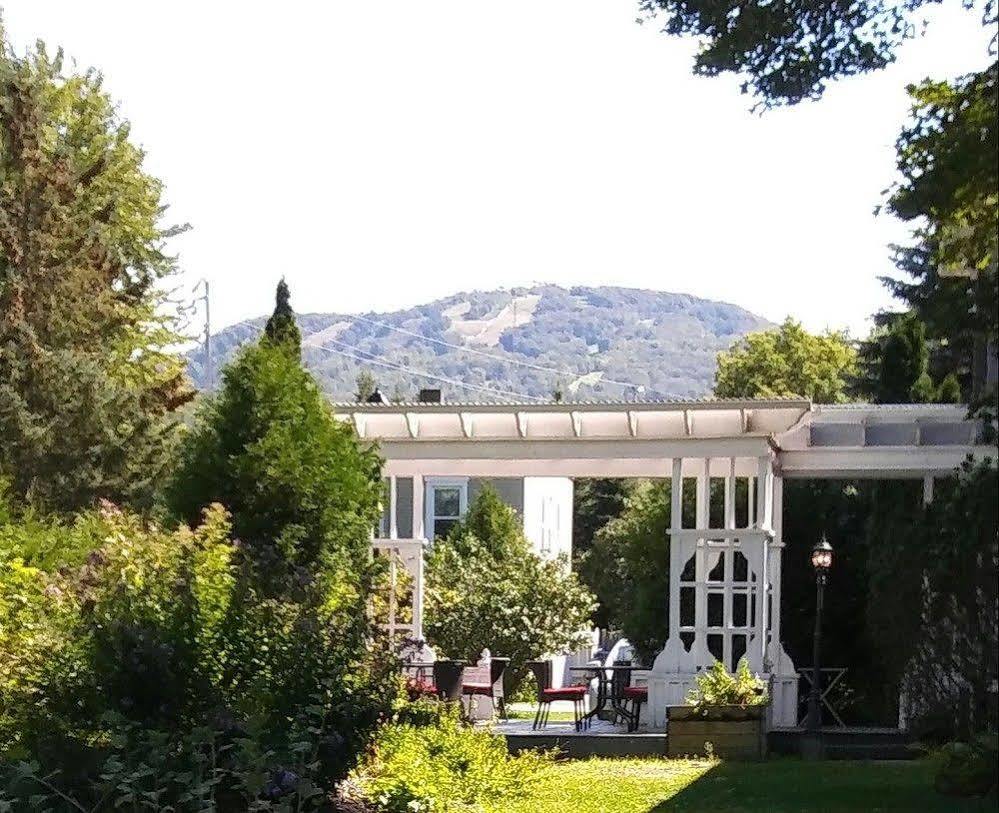 Auberge Nuits De St-Georges Bromont Luaran gambar